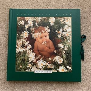 Anne Geddes Photograph Album